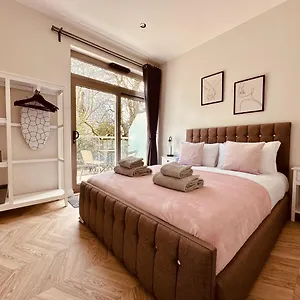  Apartment The Oasis - Stylish One Bedroom - Mudeford